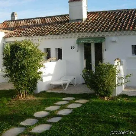 Otel Mas Des Salicornes