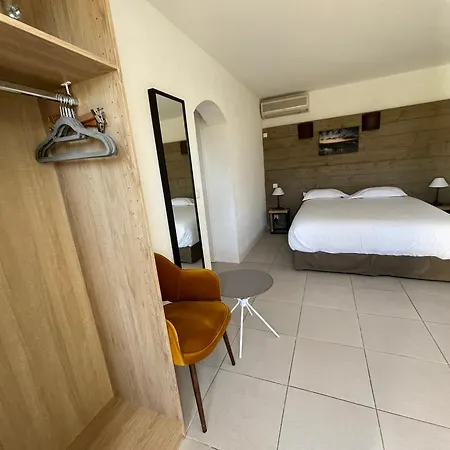 Mas Des Salicornes Otel Saintes-Maries-de-la-Mer