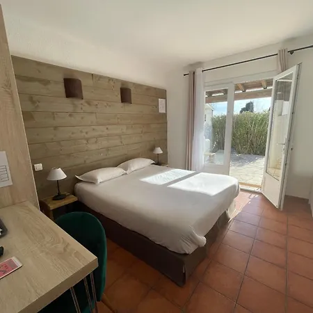 Mas Des Salicornes Otel 3*